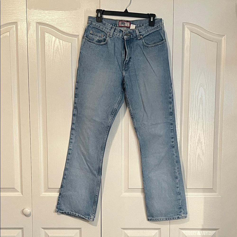 Old Navy Light Wash Straight Leg Jeans | Classic Denim | Like New - Picture 2 of 4